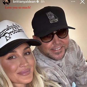 Essential men’s Camo crewneck Abercrombie